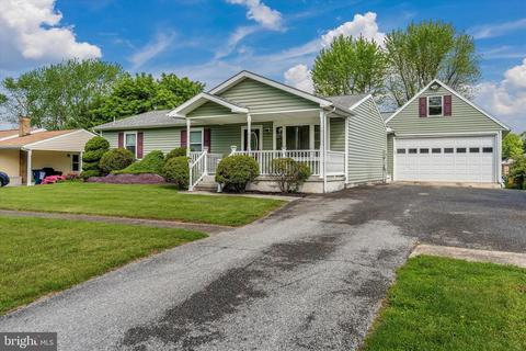 14 Chips Ct, Smithsburg, MD 21783 photo 2