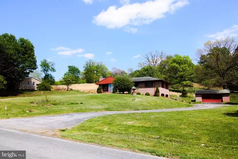 21445 Greenbrier Rd, Boonsboro, MD 21713