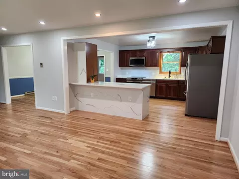21017 Boonsboro Mountain Rd, Boonsboro, MD 21713