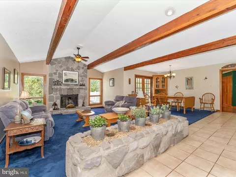 33 Hebb Rd, Hagerstown, MD 21740 photo 5