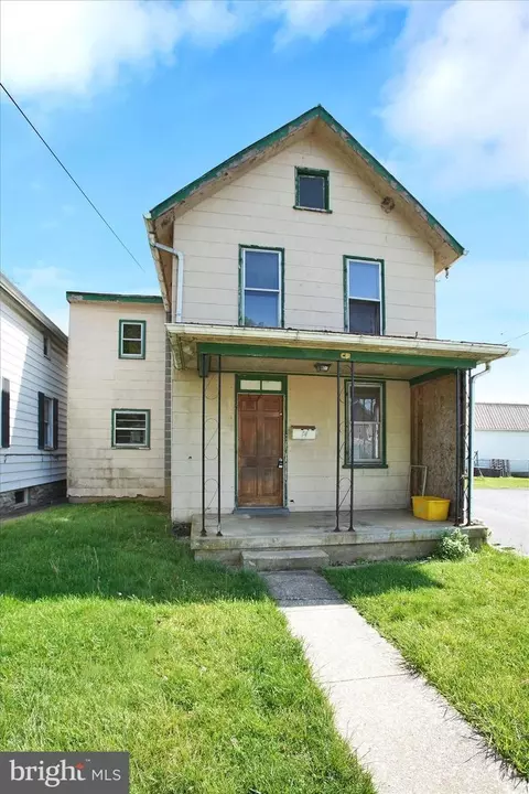 14 E Frederick St, Williamsport, MD 21795 photo 2