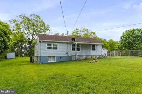 12425 Cedar Ridge Rd, Williamsport, MD 21795