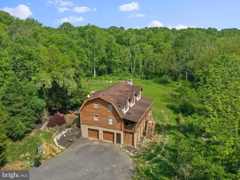 6925 Tommytown Rd, Sharpsburg, MD 21782