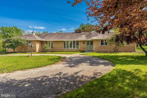 15019 Hicksville Rd, Clear Spring, MD 21722