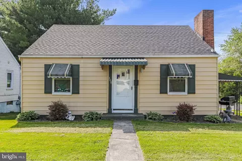 300 Wakefield Rd, Hagerstown, MD 21740