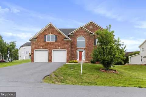 20526 Woodbridge Dr, Hagerstown, MD 21742