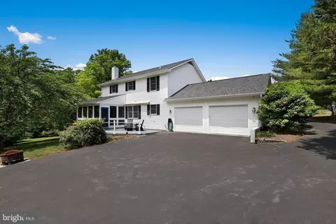 12 Mallard Ln, Keedysville, MD 21756