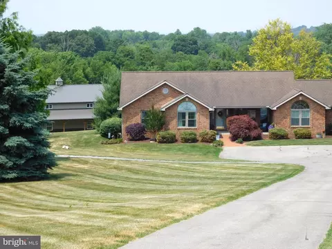22204 Troy Ln, Hagerstown, MD 21742