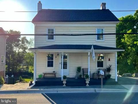 79 S Main St, Keedysville, MD 21756