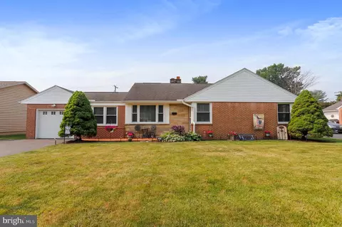 17323 Diane Dr, Hagerstown, MD 21740