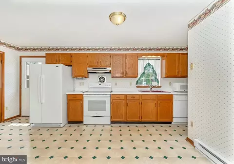 208 Maple Ave, Boonsboro, MD 21713 photo 6