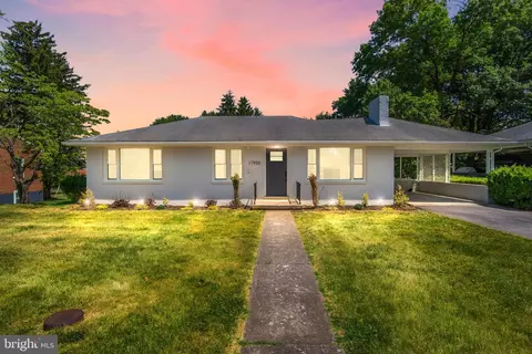 17930 Pin Oak Rd, Hagerstown, MD 21740