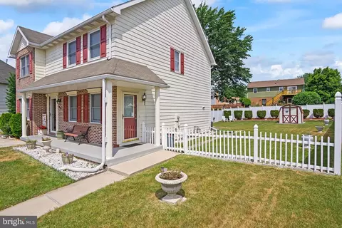 1032 Hampton Cir, Hagerstown, MD 21742