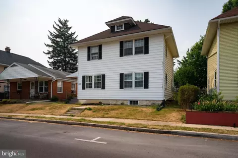 823 View St, Hagerstown, MD 21742