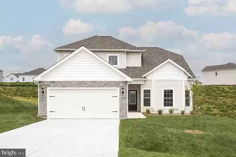 9946 Roulette Dr, Hagerstown, MD 21740