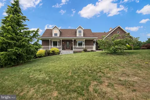 13702 Patriot Way, Hagerstown, MD 21740
