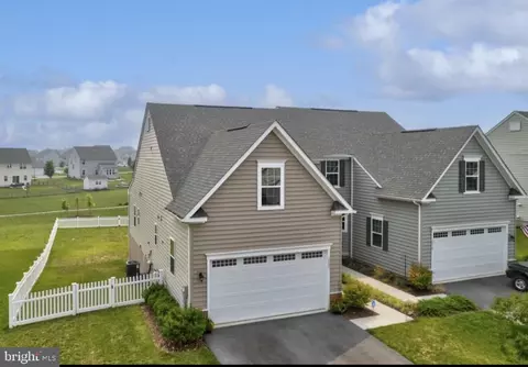 18221 Bathgate Ter, Hagerstown, MD 21740