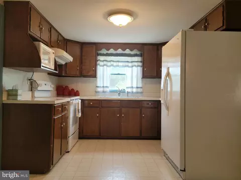 22518 Cave Hill Rd, Smithsburg, MD 21783 photo 5