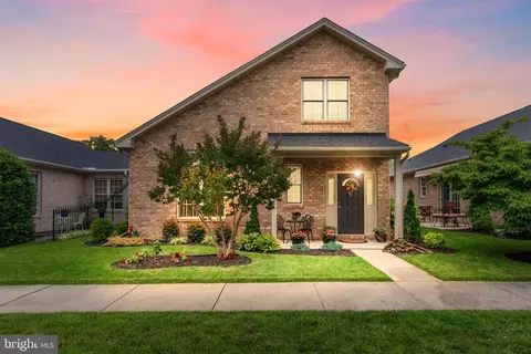 627 Trafalgar Dr, Hagerstown, MD 21742