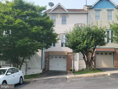 611 Knightsbridge Dr, Hagerstown, MD 21740