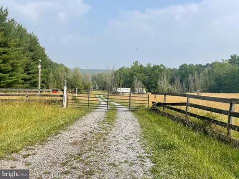 19447 Burnside Bridge Rd, Keedysville, MD 21756
