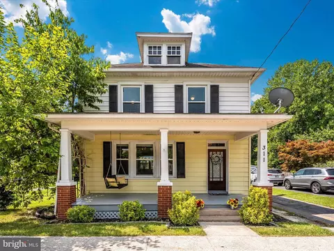 311 Beaver Creek Rd, Hagerstown, MD 21740