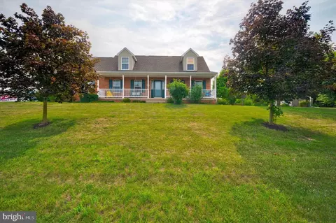 17803 Justice Ct, Hagerstown, MD 21740