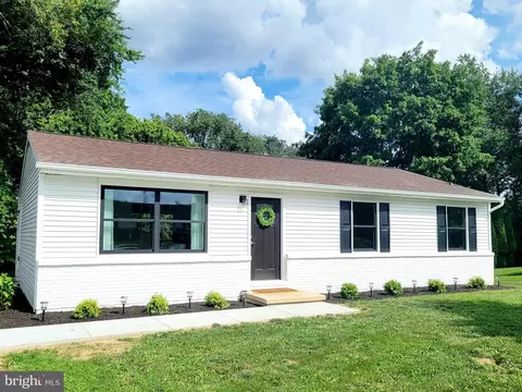 1080 Bramly Dr, Hagerstown, MD 21742