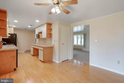 13003 Spickler Rd, Clear Spring, MD 21722 photo 9