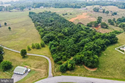 12537 Garrow Dr, Clear Spring, MD 21722 photo 9