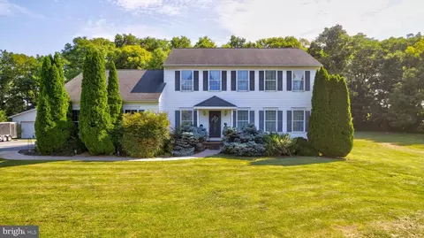 8989 Light St, Williamsport, MD 21795