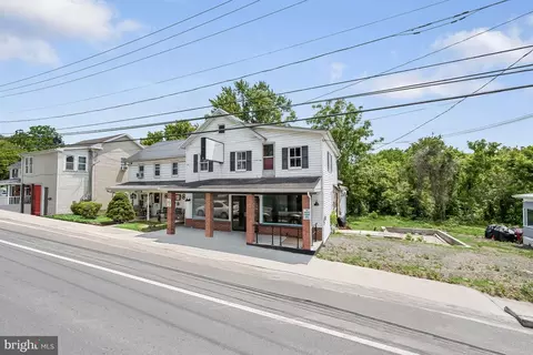 119 E Main St, Hancock, MD 21750 photo 2