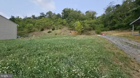 220 40 Old Route 40, Hancock, MD 21750