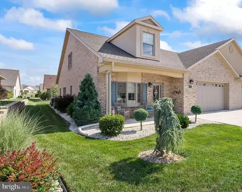 19408 Amethyst Dr, Hagerstown, MD 21742
