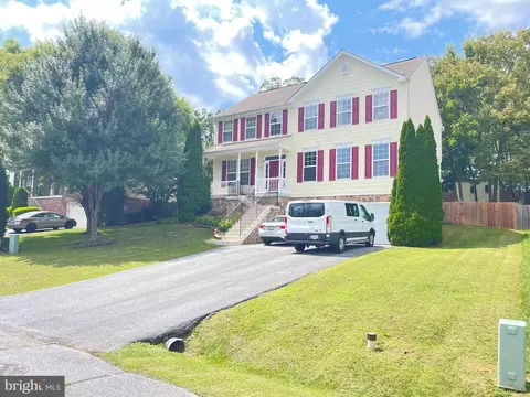 17936 Lyles Dr, Hagerstown, MD 21740