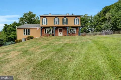 16247 Broadfording Rd, Hagerstown, MD 21740