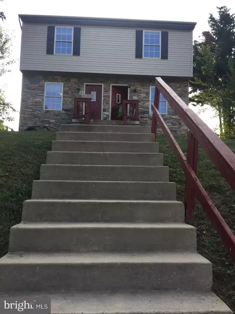 915 Rose Hill Ave, Hagerstown, MD 21740