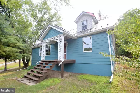 344 N Pennsylvania Ave, Hancock, MD 21750