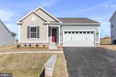 10017 Wilkes Ln, Williamsport, MD 21795