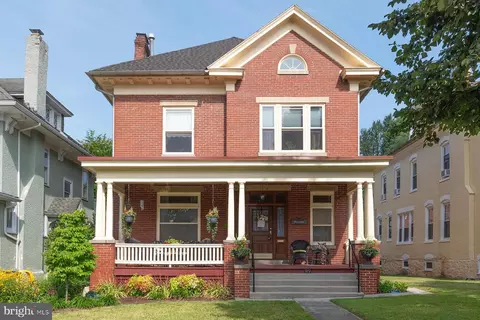 919 Oak Hill Ave, Hagerstown, MD 21742