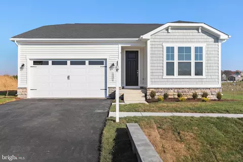 10001 Wilkes Ln, Williamsport, MD 21795