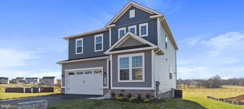 10010 Wilkes Ln, Williamsport, MD 21795