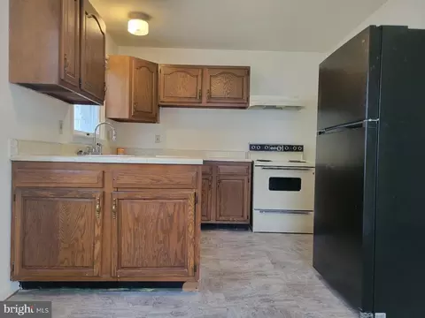 12 E Water St, Smithsburg, MD 21783 photo 3