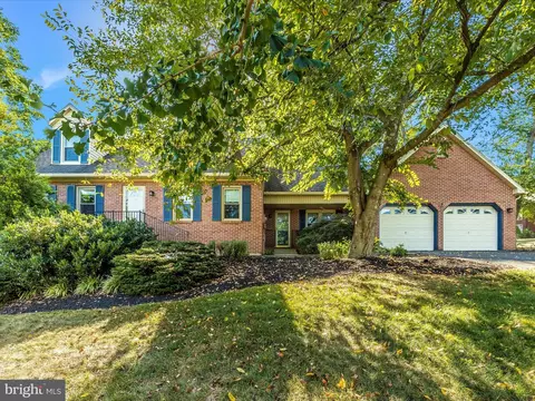 20003 Cherry Hill Cir, Hagerstown, MD 21742
