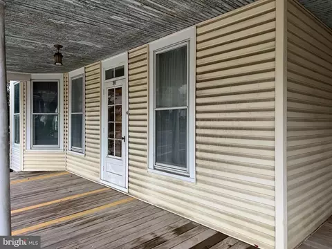 30 W Water St, Smithsburg, MD 21783 photo 5