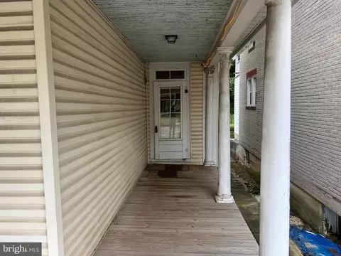 30 W Water St, Smithsburg, MD 21783 photo 6
