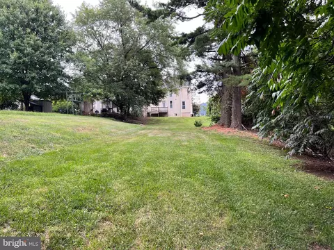 30 W Water St, Smithsburg, MD 21783 photo 17