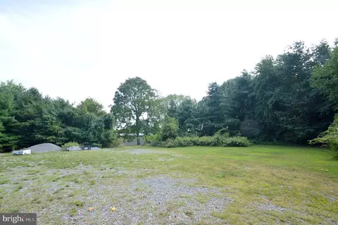 Exterior - 11112 Big Pool Rd, Big Pool, MD 21711 photo 22 of 26