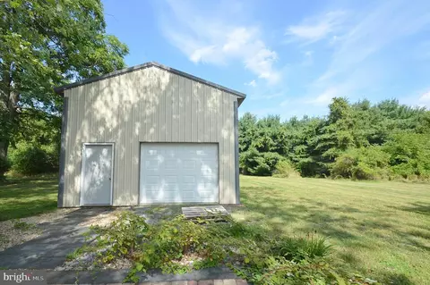 Exterior - 11112 Big Pool Rd, Big Pool, MD 21711 photo 18 of 26