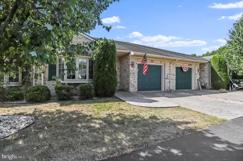 12961 Little Hayden Cir, Hagerstown, MD 21742